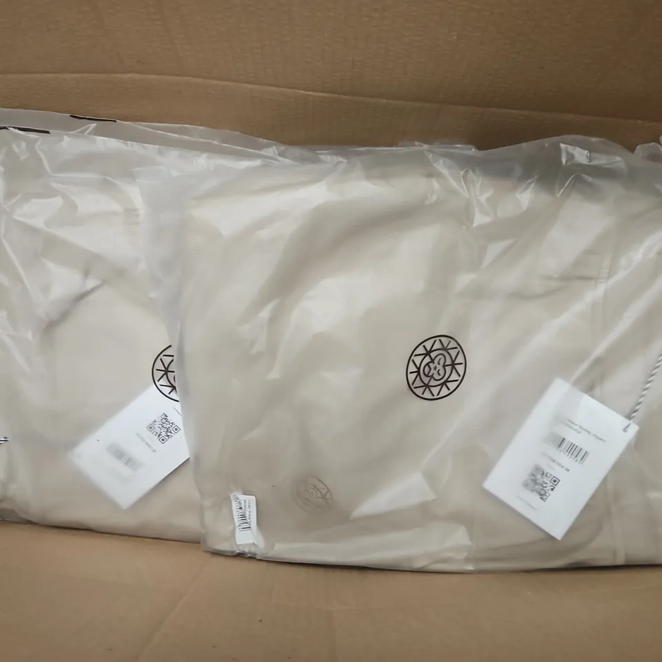 APPROXIMATELY 20 ASSORTED BAGGED CLOTHING ITEMS IN VARIOUS SIZES TO INCLUDE MENS GET YOUR COLD ON SHORTS & UNISEX BRASS MONKEY JOGGERS IN CLAY