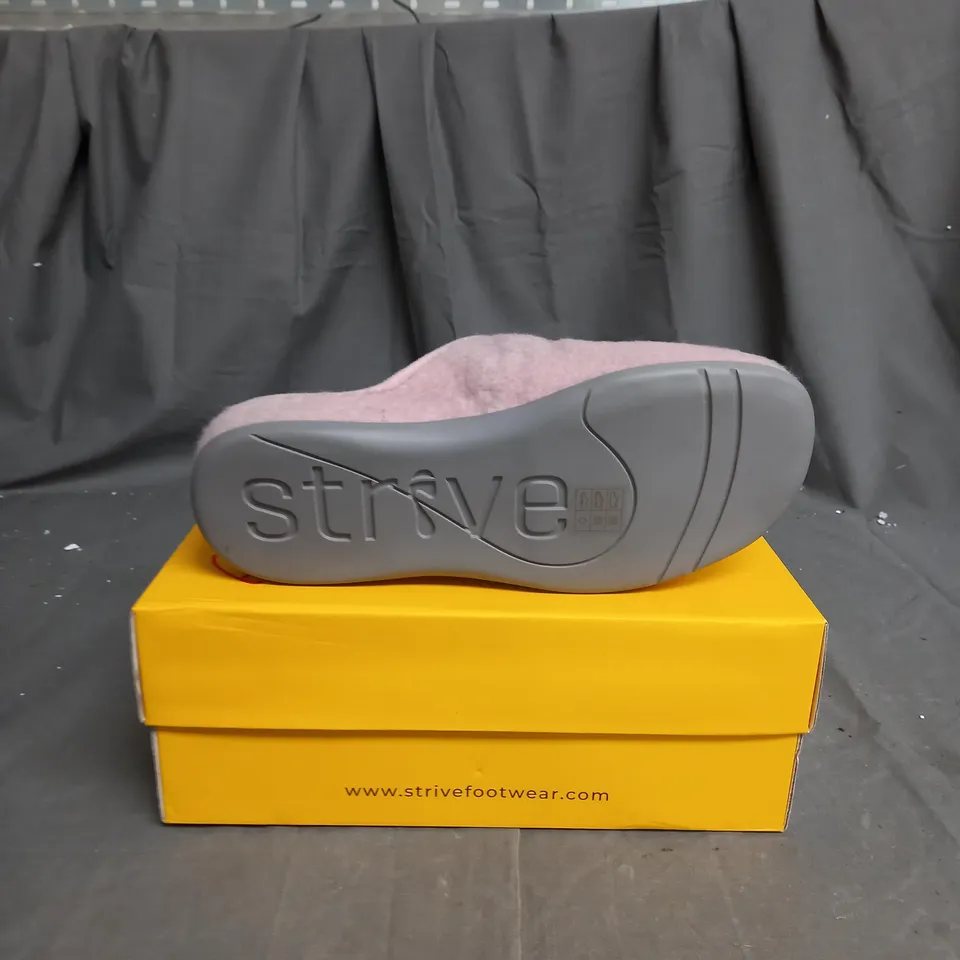 STRIVE COPENHAGEN CLOG SLIPPER SIZE 5