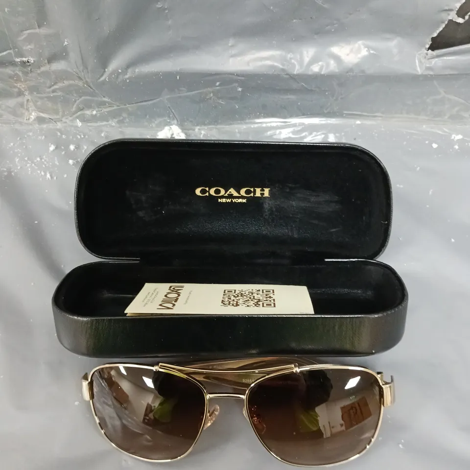 COACH LIGHT GOLD PILOT SUNGLASSES