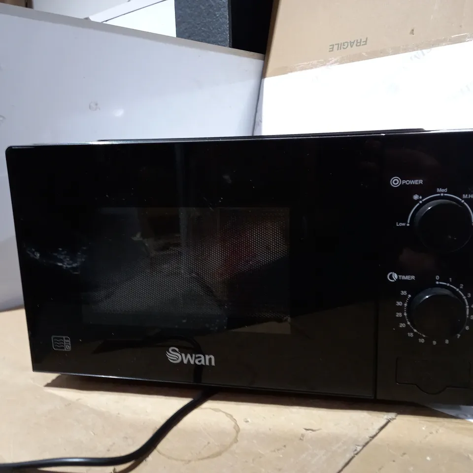 SWAN 20L 700W MANUAL MICROWAVE RRP £67.99
