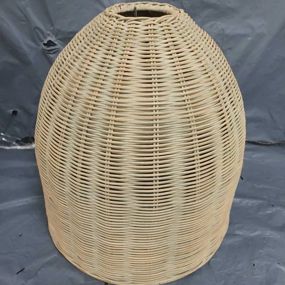 BOXED CHURHGATE COTES RATTAN EASY FIT PENDANT