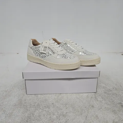 SHOES BY EMMA OSPREY TRAINERS WHITE UK 6 BOXED
