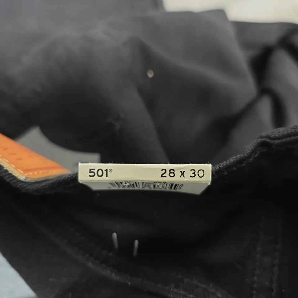 LEVI'S 501 ORIGINAL CROPPED JEANS – BLACK DENIM, 28X30