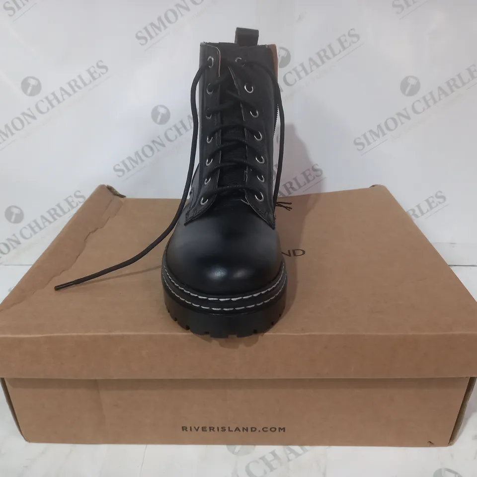 BOXED PAIR OF RIVER ISLAND LACE UP BOOTS IN BLACK UK SIZE 6