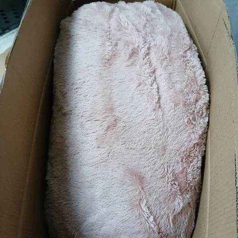 COZEE HOME FAMILY SIZED FAUX FUR & VELVETSOFT HEATEDTHROW W/ 9 HEAT SETTINGS IN PINK