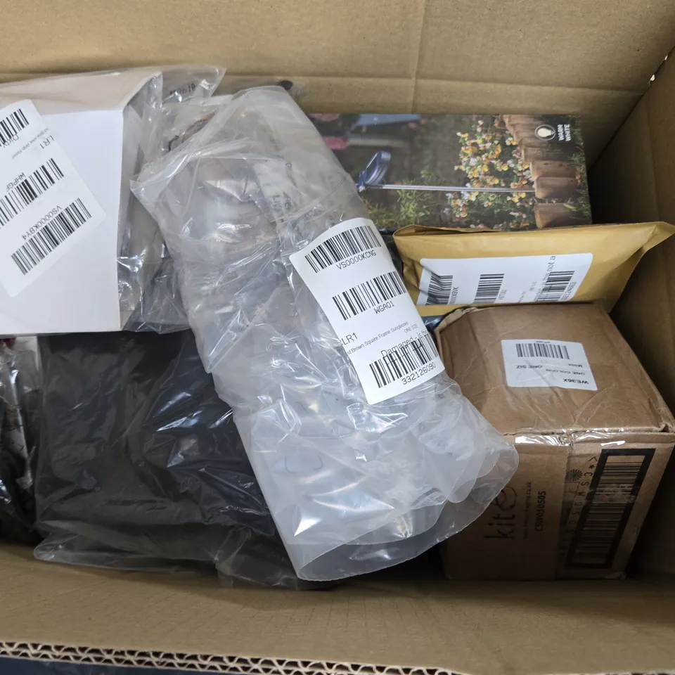 APPROXIMATELY 10 ASSORTED ITEMS TO INCLUDE 8-STEM BEE LIGHTS, SUNGLASSES, LEGGINGS IN BLACK, ETC