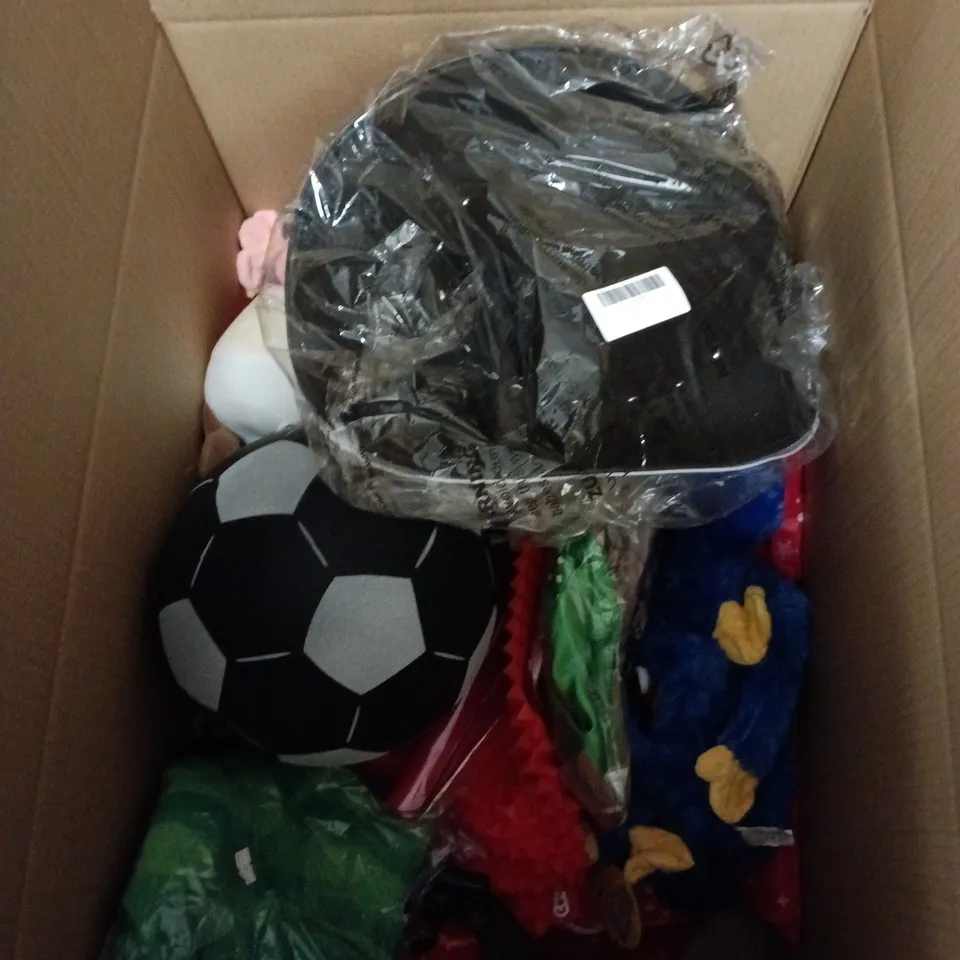 BOX OF APPROXIMATELY 15 ASSORTED TOYS INCLUDING MUSHROOM PLUSH TOY AND SUPRISE CHRISTMAS GIFT BAG 