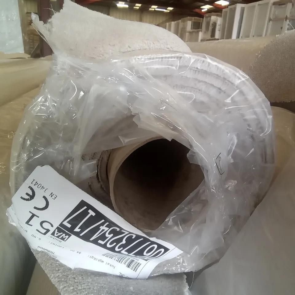 ROLL OF QUALITY DUCHESS HEMWOOD CARPET 5×4M