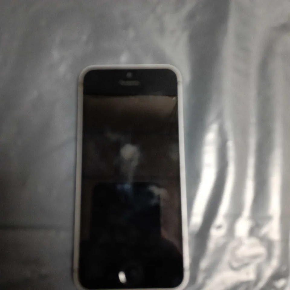 APPLE IPHONE SE A1723