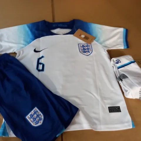 ENGLAND KIDS FOOTBALL KIT - 22