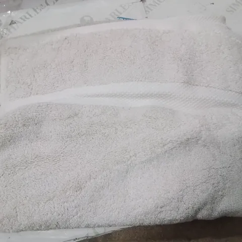 BRAND NEW SEALED SAVOY BATH TOWEL SINGLE CASHMERE