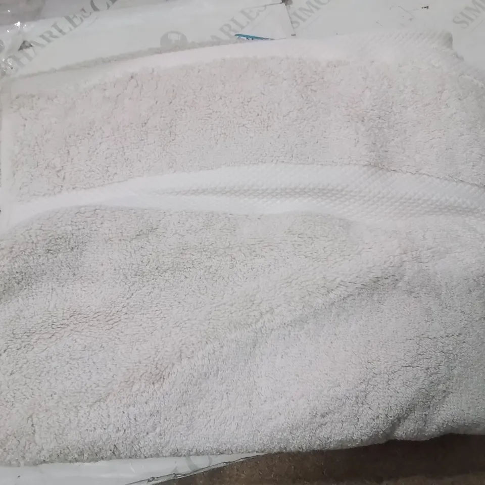 BRAND NEW SEALED SAVOY BATH TOWEL SINGLE CASHMERE