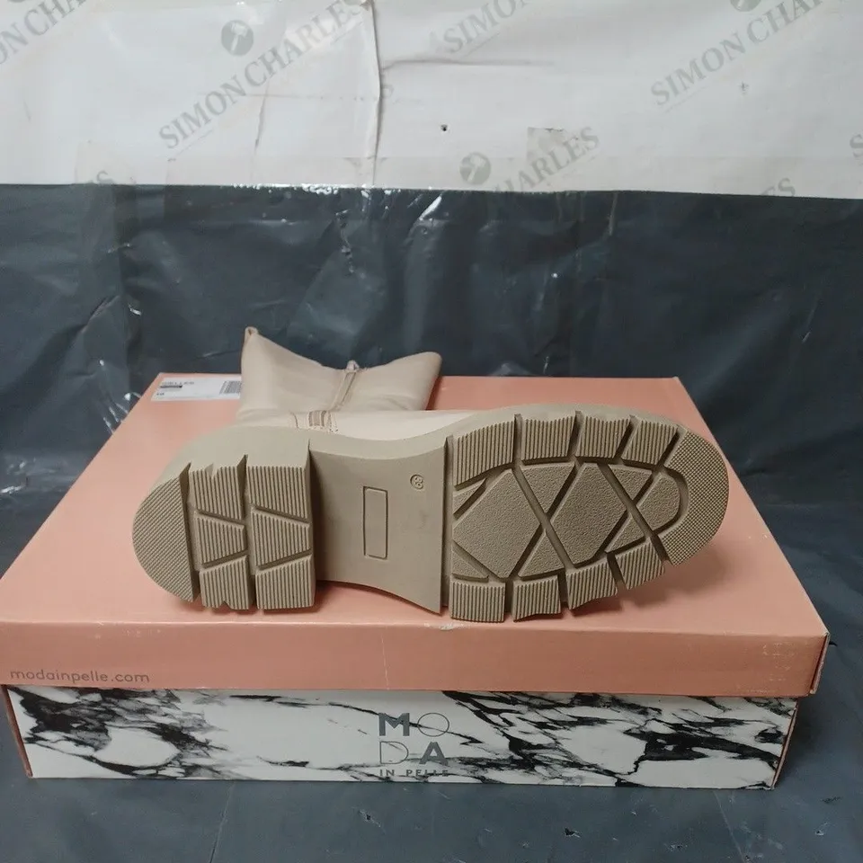 MODA IN PELLE LEATHER BOOTS CREAM SIZE EU 39