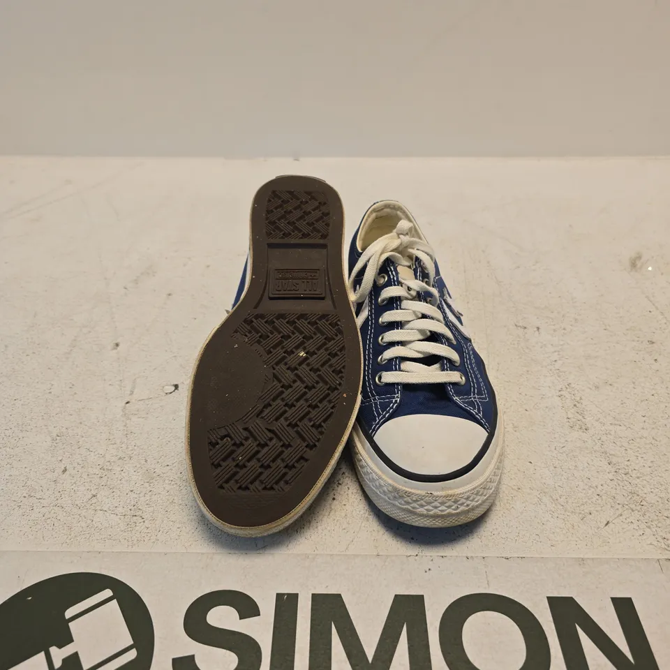 CONVERSE CHUCK TAYLOR ALL STAR NAVY LOW-TOP SNEAKER – UK 6
