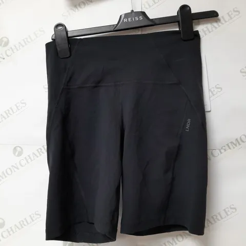 LNDR BETTER THAN NAKED 4" INSEAM SHORTS IN BLACK SIZE M