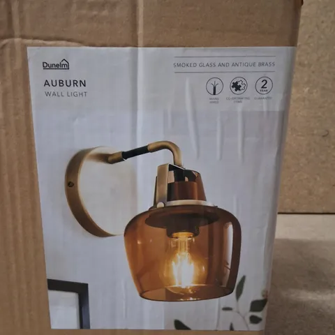 BOXED DUNELM AUBURN WALL LIGHT – SMOKED GLASS & ANTIQUE BRASS