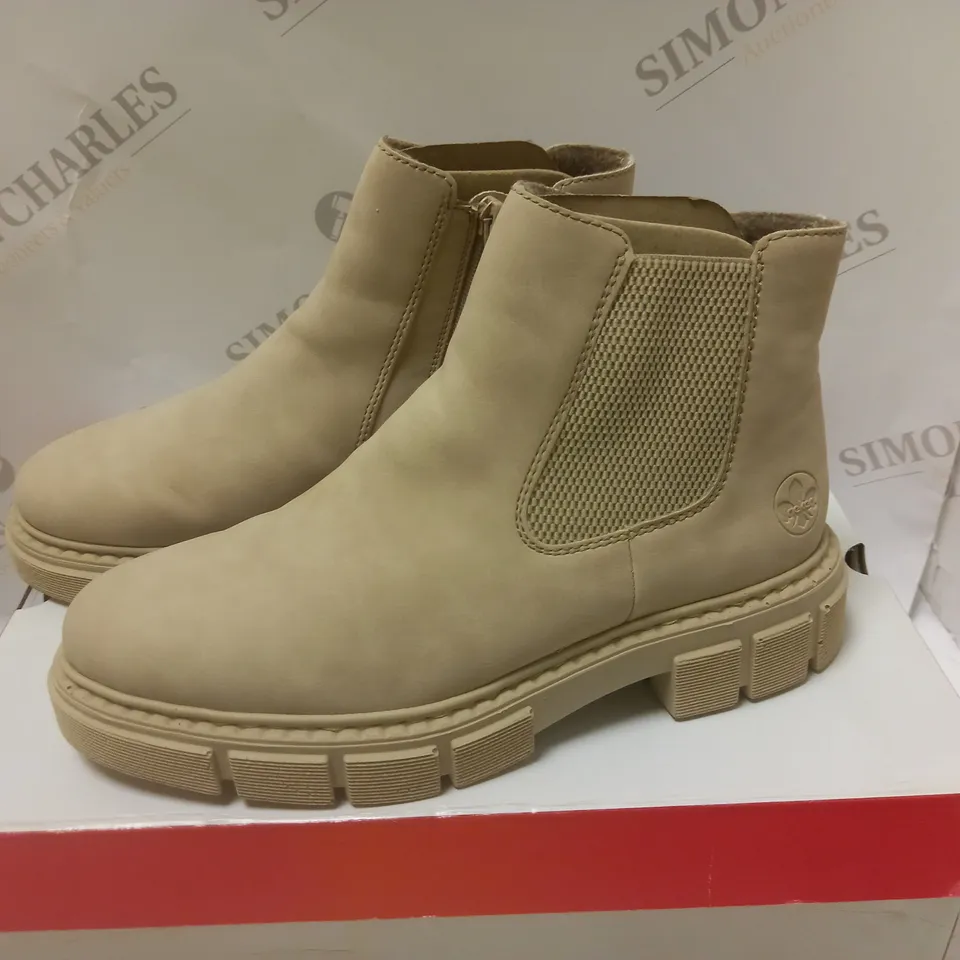 BOXED RIEKER ANTISTRESS BEIGE CHUKY ANKLE BOOTS - SIZE 6