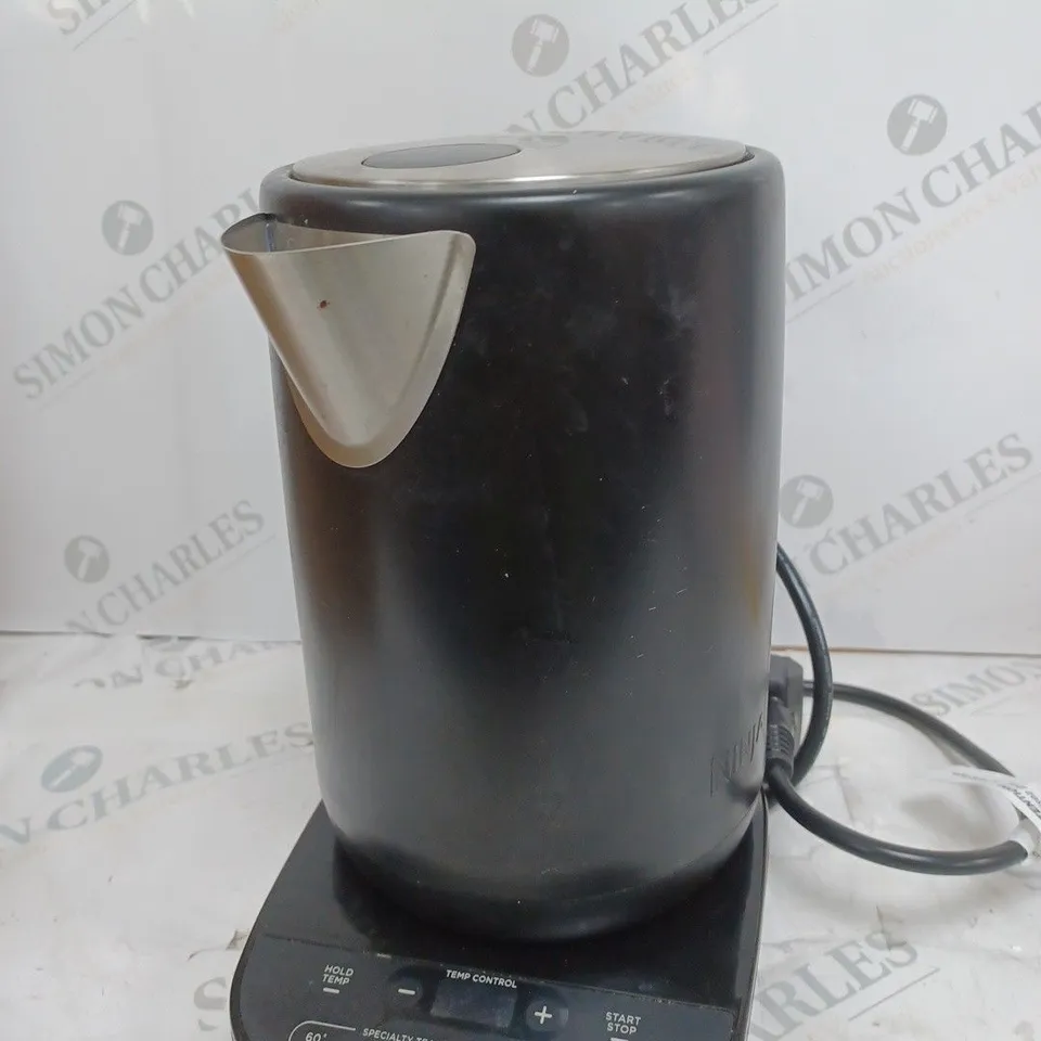 BOXED NINJA PERFECT TEMPERATURE KETTLE KT200UK