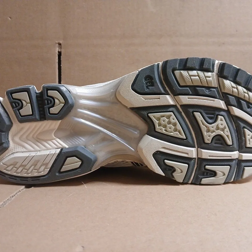 PAIR OF ASICS TRAINERS IN CREAM/SILVER/DEEP FOREST SIZE UK 8.5