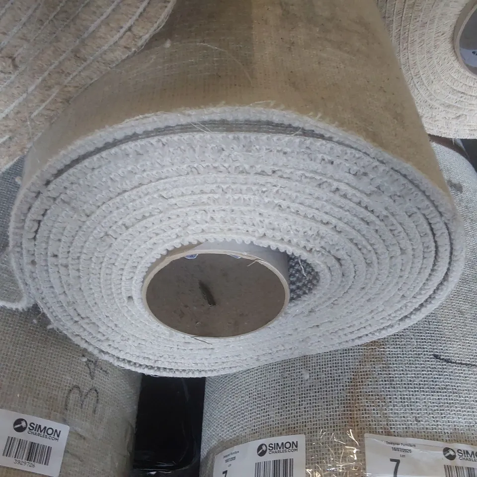 ROLL OF QUALITY LANDMARK RIVER SPEY CARPET - APPROXIMATELY 4 x 14.1m