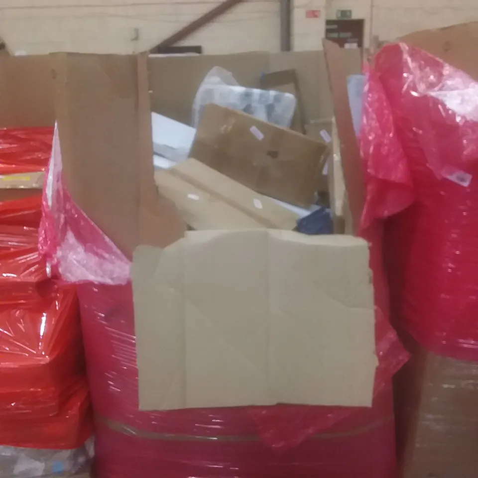 PALLET OF ASSORTED HOUSEHOLD PRODUCTS AND ITEMS, INCLUDING; BED GUARD, OFFICE CHAIR, CHRISTMAS TREE, TOILET SEAT, BOXED FURNITURE ETC 