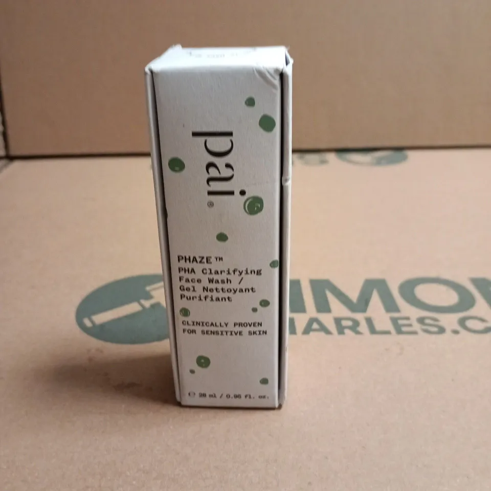 PHAZE PHA CLARIFYING FACE WASH – SKIN CARE (0.68 FL OZ / 28 ML)