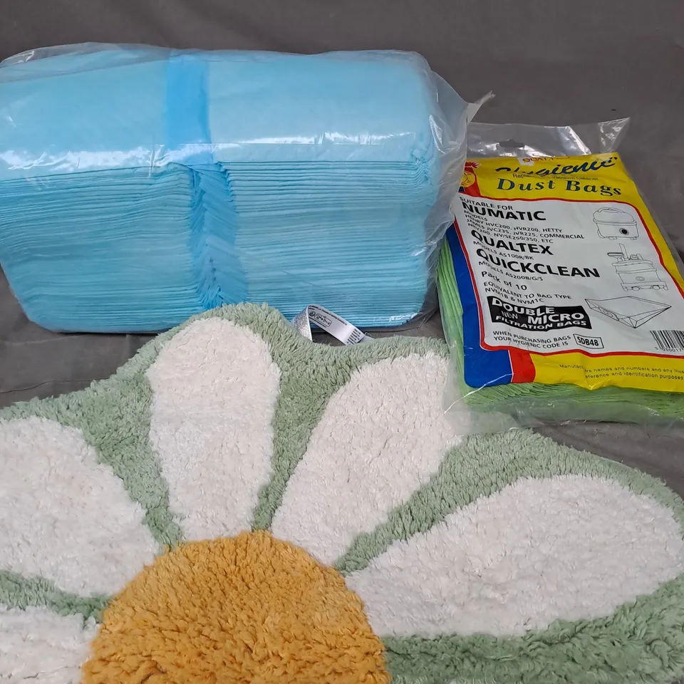 APPROXIMATELY 15 ASSORTED HOUSEHOLD PRODUCTS TO INCLUDE ABSORBENT PADS, BATH MAT AND VACUUM CLEANER BAGS