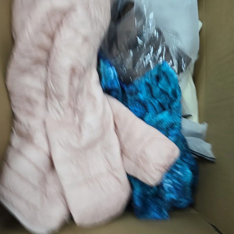 LARGE BOX OF APPROX 25 ASSORTED CLOTHING ITEMS