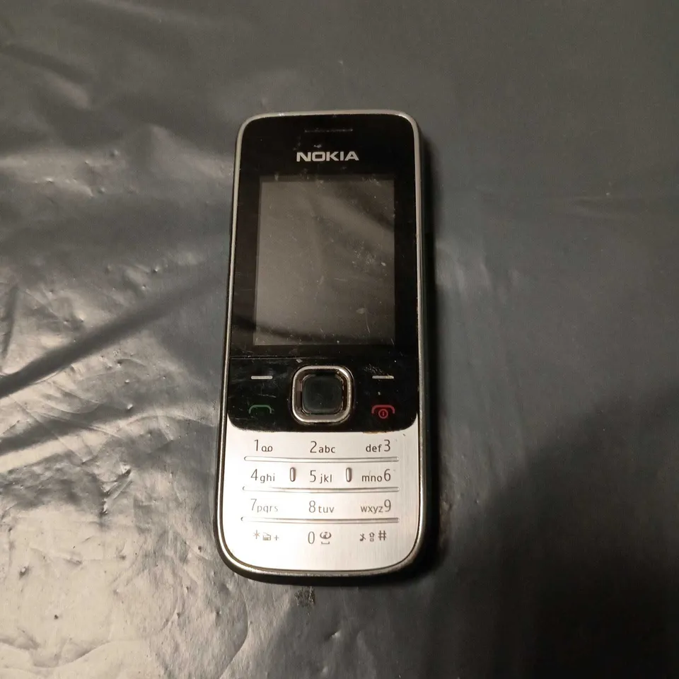 NOKIA MOBILE PHONE – 2.0 MP CAMERA
