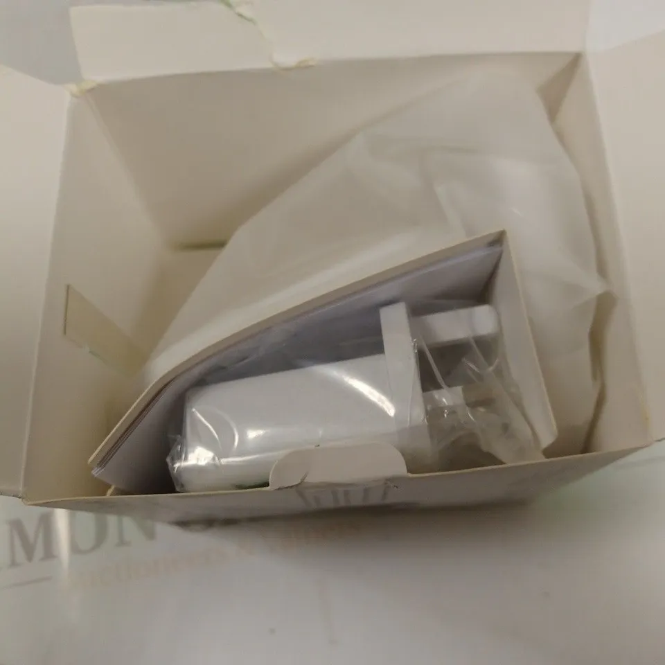 BOXED BELKIN BOOST CHARGE WIRELESS CHARGING STAND 15W