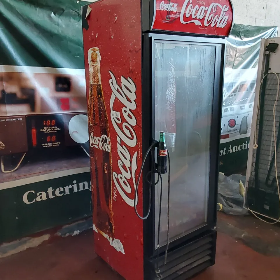 COCA-COLA DISPLAY DRINKS COOLER 