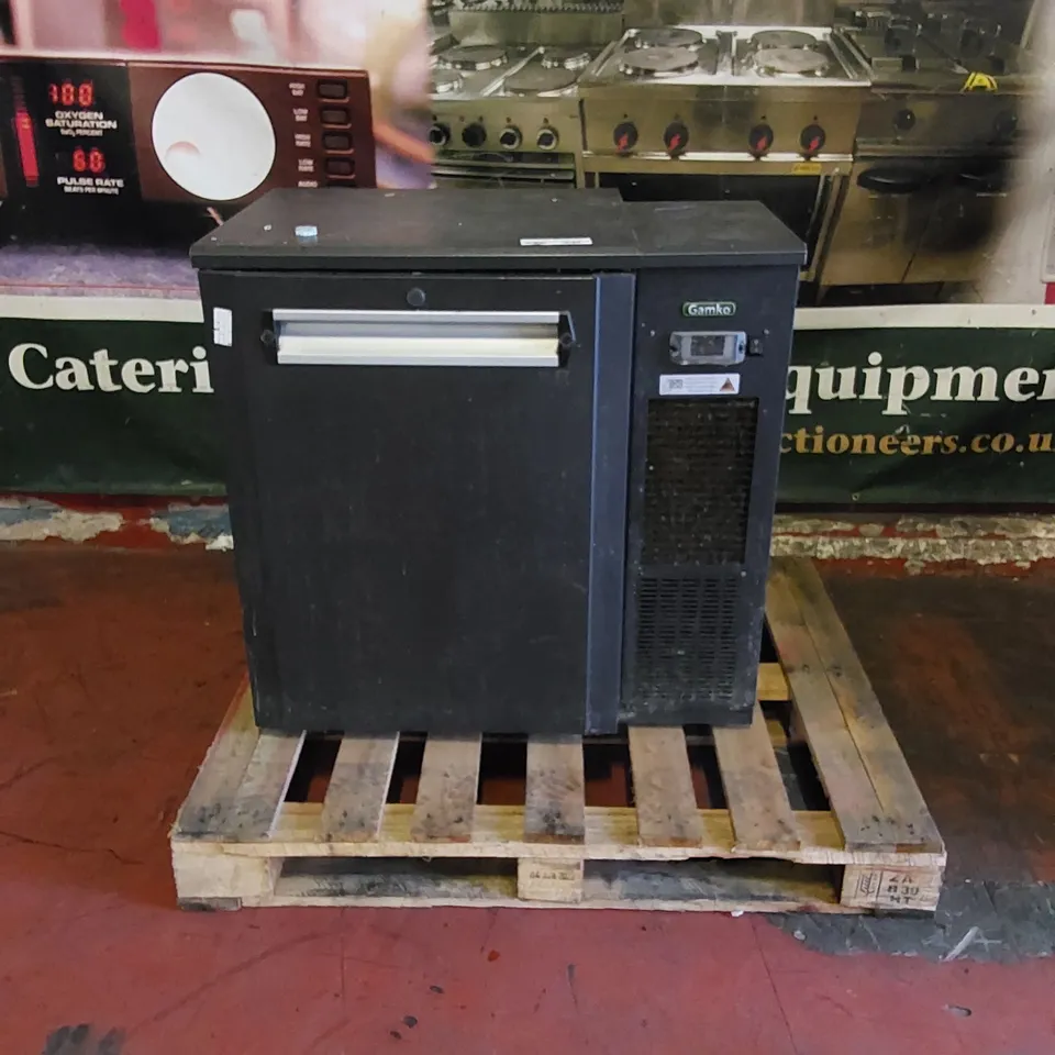 GAMKO FK2-25/4R REFRIGERATED SINGLE DOOR KEG COOLER 
