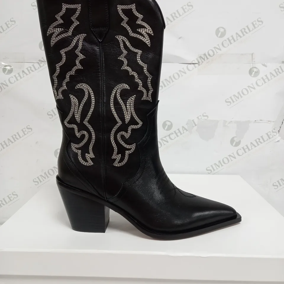 BOXED PAIR OF ALIAS MAE MARLEY COWBOY BOOTS IN BLACK - UK 6 