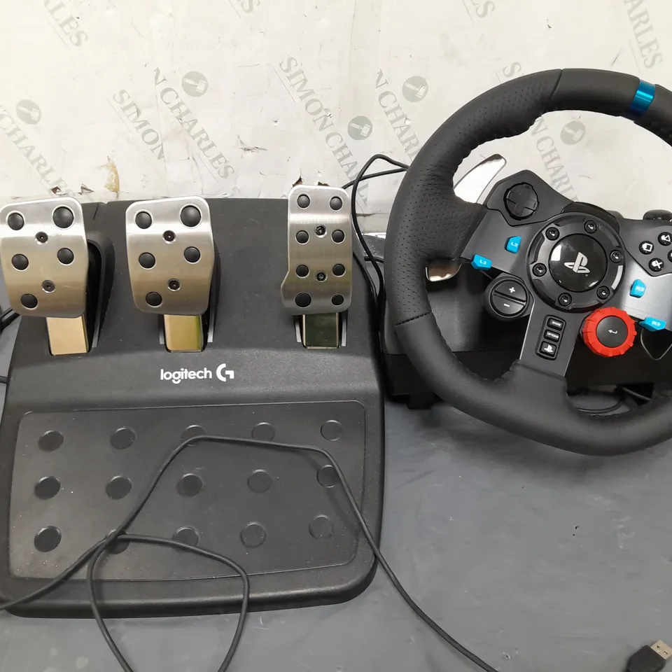 LOGITECH G29 DRIVING FORCE GAMING STEERING WHEEL 