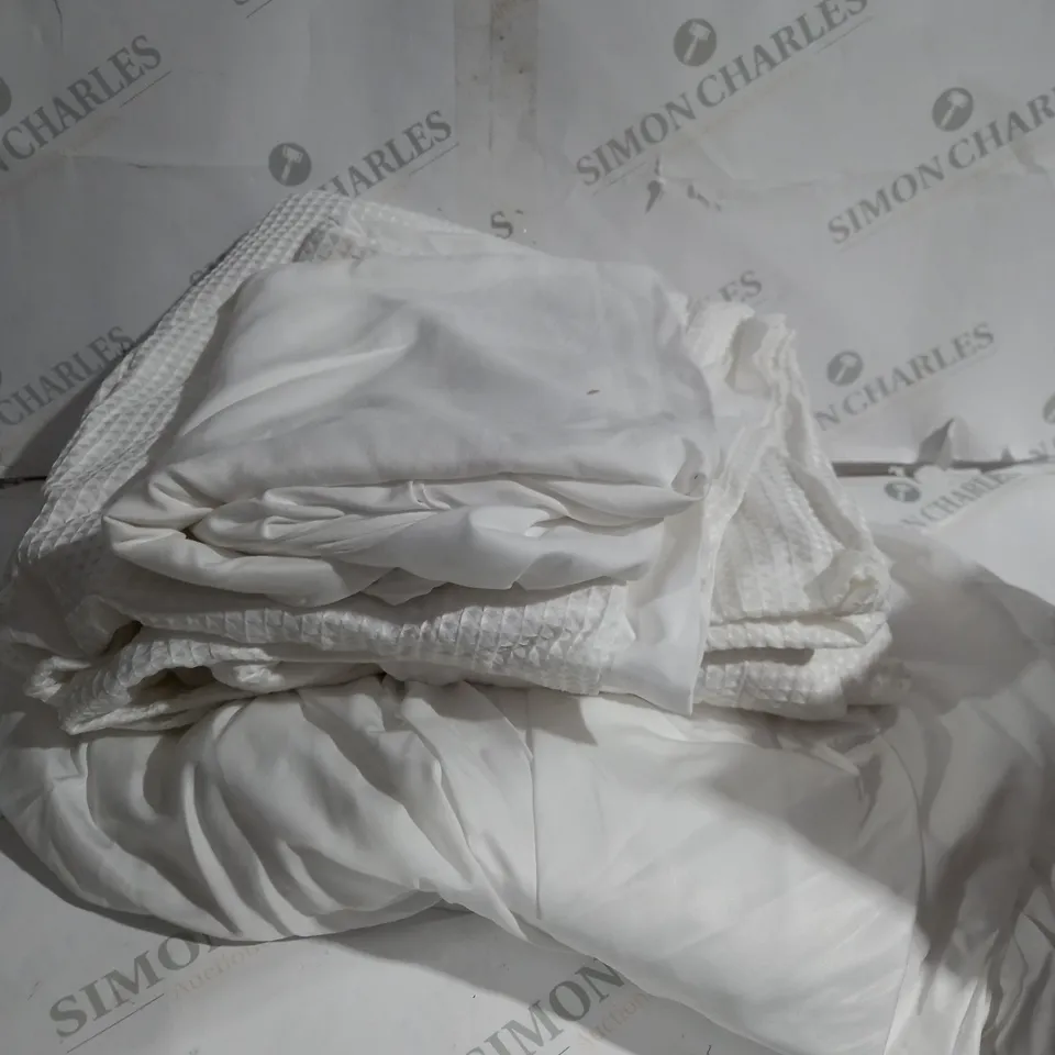 SUPERSOFT BY COZEE HOME WAFFLE KNIT 4 PIECE DUVET SET - WHITE - KING