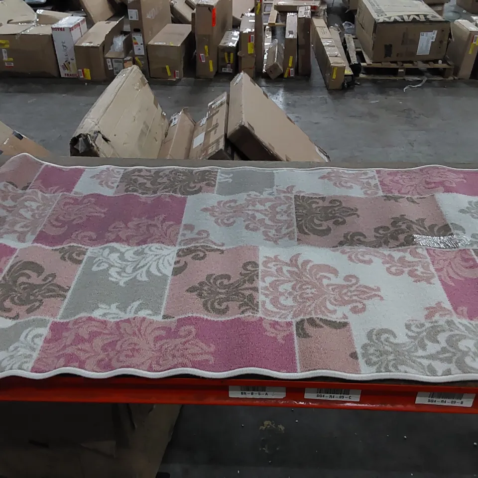 SPLENDID PINK MAT/RUG // SIZE: 80 X 150 cm