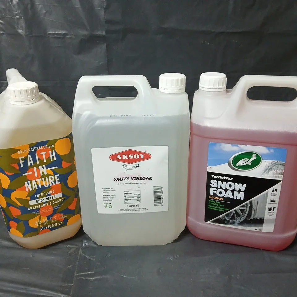 3 ASSORTED LARGE LIQUIDS TO INCLUDE TURTLE WAX SNOW FOAM SHAMPOO, AKSOY WHITE VINEGAR, FAITH IN NATURE BODY WASH, ETC - COLLECTION ONLY