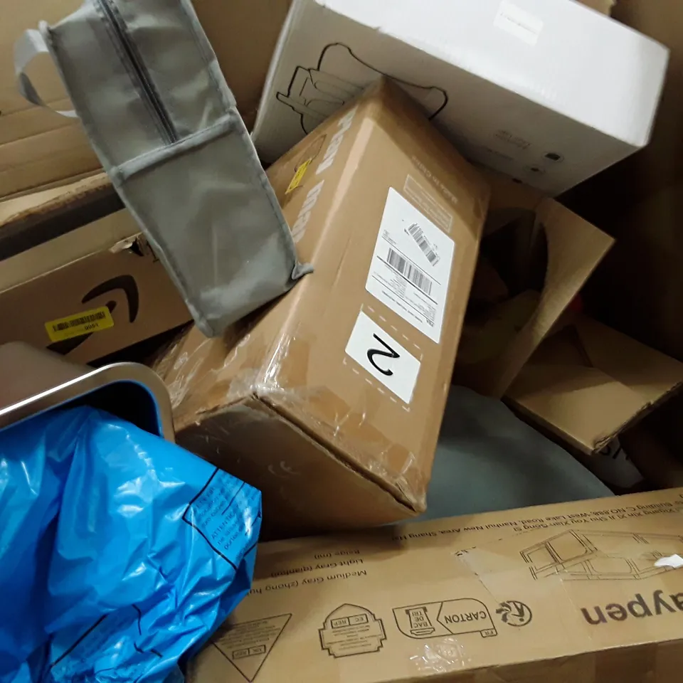 PALLET TO CONTAIN AN ASSORTMENT OF HOUSEHOLD ITEMS TO INCLUDE CHILDREN'S PLAY MAT, CHILDREN'S PLAY PENS, FUNKY TOASTER AND BABY HIGH CHAIR ECT