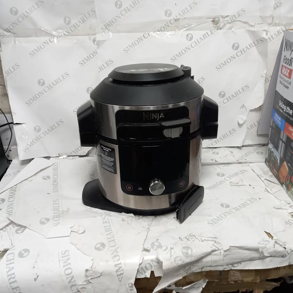 BOXED NINJA FOODI MAX SMARTLID 7.5L MULTI COOKER & AIR FRYER