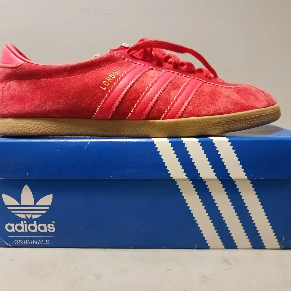 BOXED PAIR OF ADIDAS LONDON SHOES IN RED UK SIZE 9.5