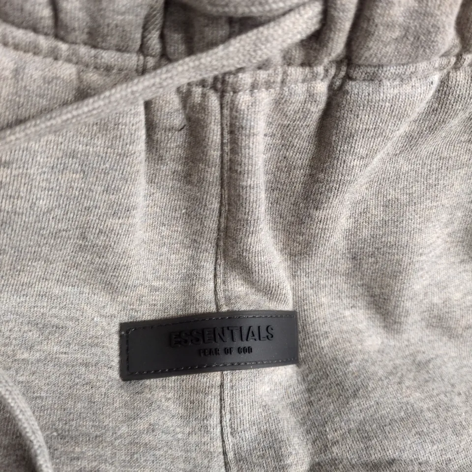 ESSENTIALS FEAR OF GOD SWEATPANTS – GREY, UK M