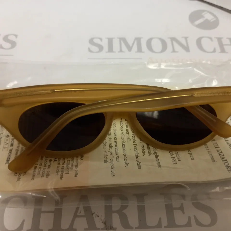 APPROXIMATELY 10 DIERRE STING SUNGLASSES - BOXED