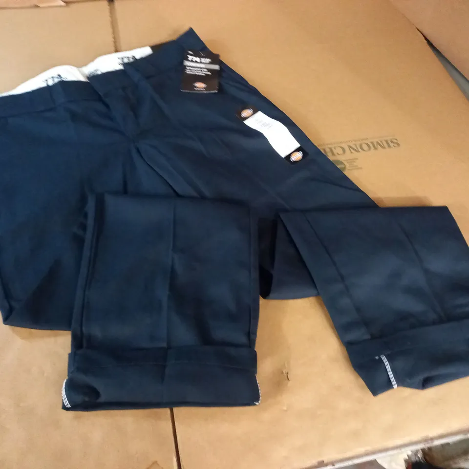 DICKIES WOMEN LOW RISE STRAIGHT LEG TROUSERS - 8 REG