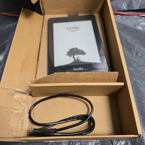AMAZON KINDLE 6-INCH E-READER, 8GB, WITH ADS – BLACK