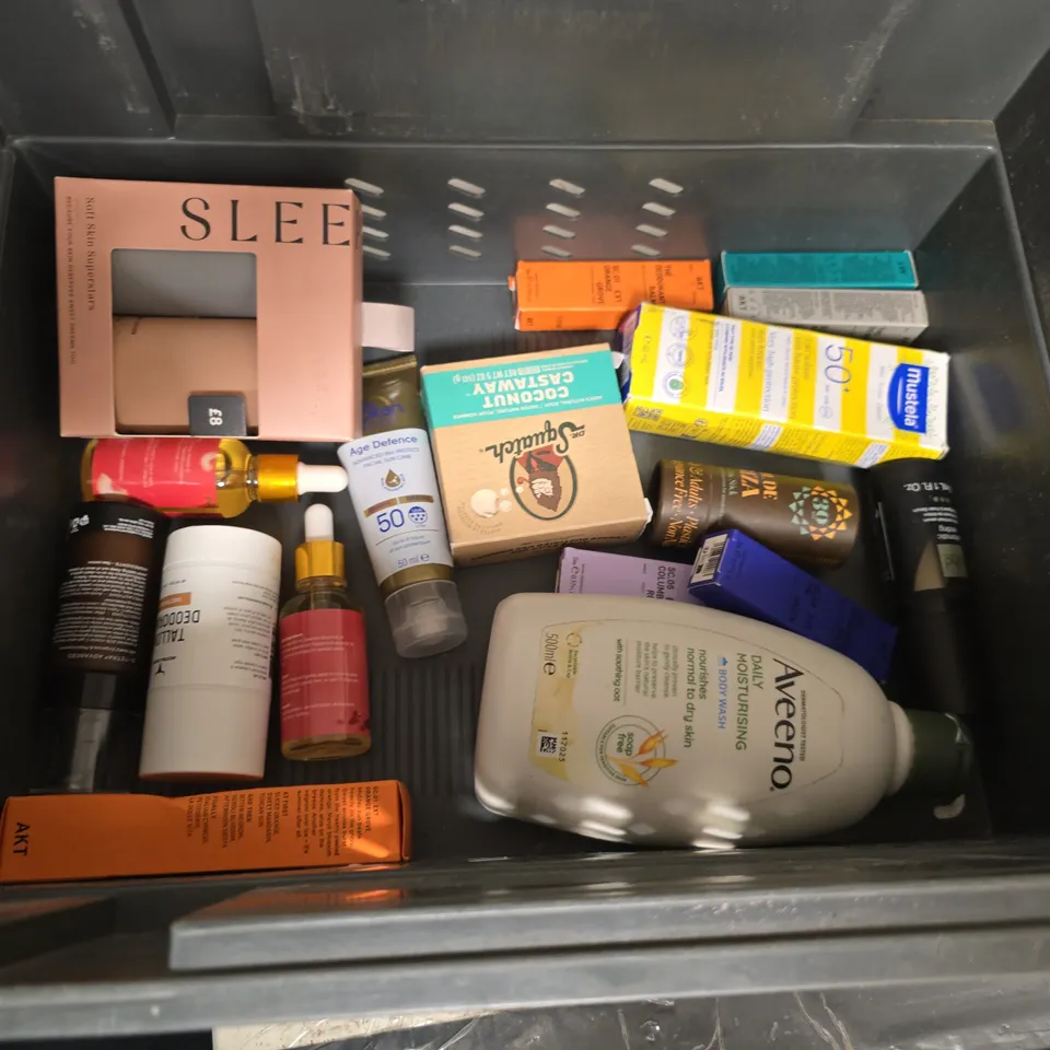 LOT OF APPROXIMATELY 25 ASSORTED HEALTH AND BEAUTY ITEMS TO INCLUDE SLEEP DUOS, GUM REPAIR GELS AND BATLISS & HARDING BATH BOMBS