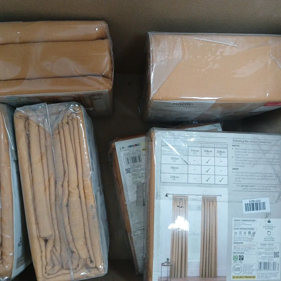 BOX OF APPROXIMATELY 8 ASSORTED PENCIL PLEAT CURTAINS IN OCHRE (SIZES MAY VARY) - COLLECTION ONLY