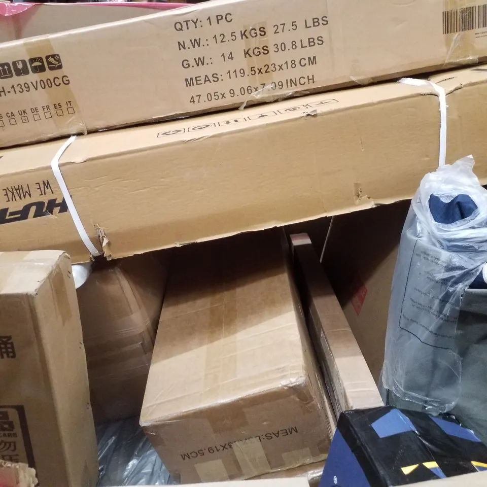 PALLET CONTAINING ASSORTED PRODUCTS INCLUDING TENT, SMART BATHROOM, DOUBLE SIDE SIGN STAND & PORTABLE ICE BATHTUBS