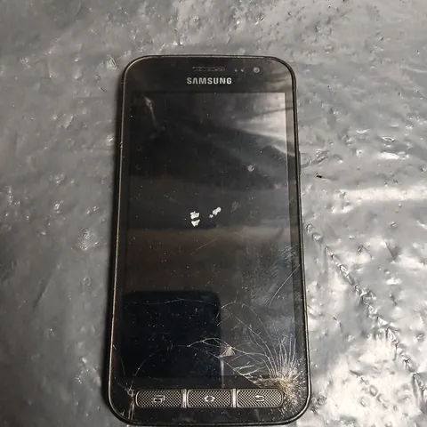 SAMSUNG GALAXY SMARTPHONE – BLACK, CRACKED SCREEN - MODEL UNSPECIFIED