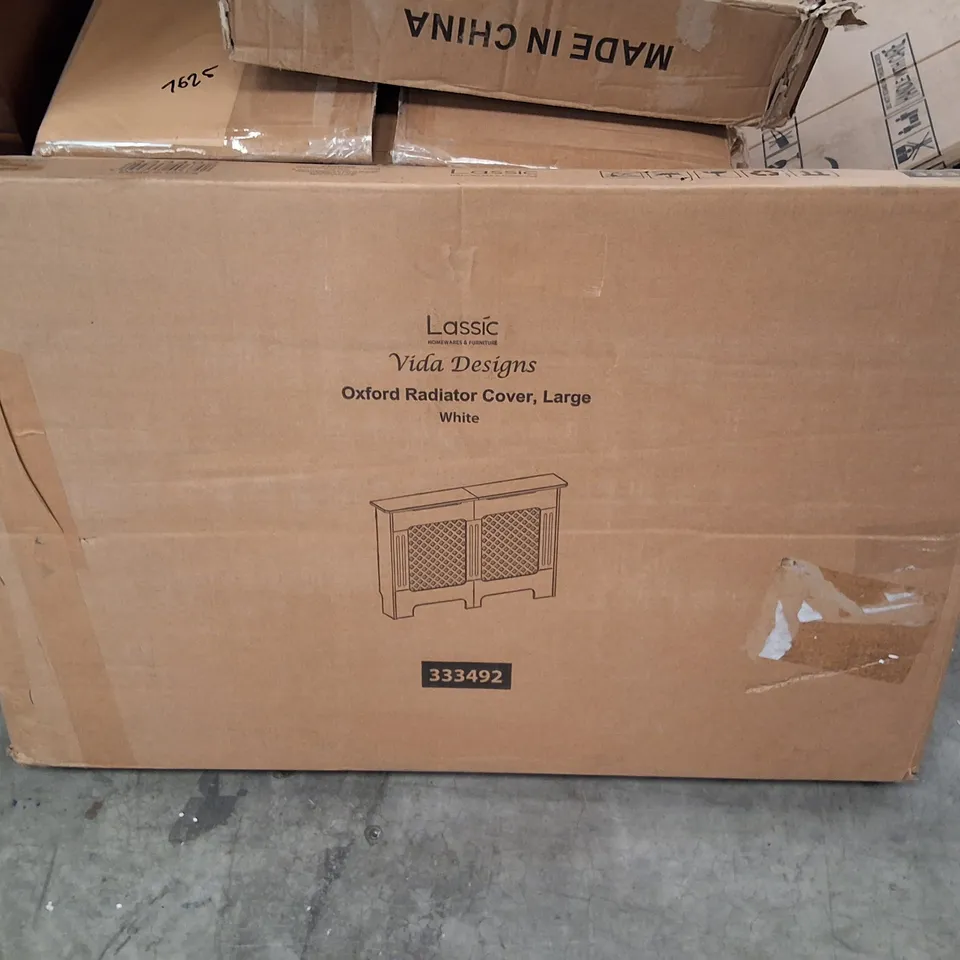 BOXED LASSIC LARGE OXFORD RADIATOR COVER - WHITE