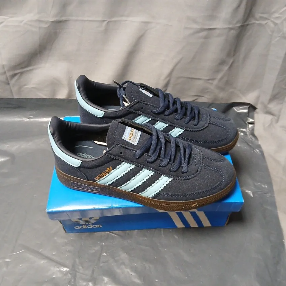 ADIDAS NAVY SUEDE SNEAKERS WITH LIGHT BLUE STRIPES – MEN'S UK SIZE 3.5